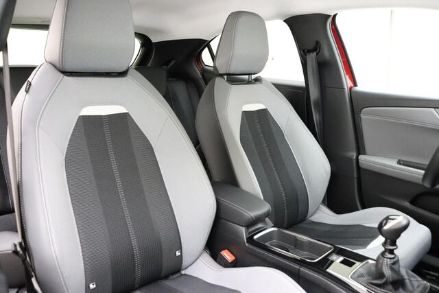 Opel MOKKA 1.2 GS Line | Navigatie | Climate control | Trekhaak | Camera | Stoel & Stuurverwarming | Dodehoekdetectie | Getint glas | Zwart dak