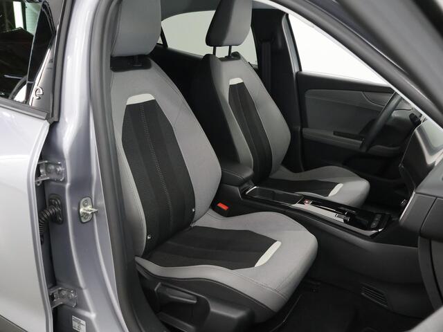 Opel MOKKA Mokka-e Business Elegance 50-kWh 11kw bl. | Apple CarPlay/Android Auto | LED | DAB | Rij-hulp Systeem | 3-Fase | Camera | 12 Inch Display | PrivacyGlass |