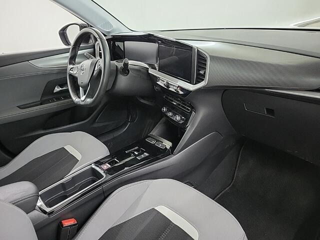 Opel MOKKA Mokka-e Business Elegance 50-kWh (136 PK) 1e-Eig. Opel-Dealer-Onderh. BOVAG-Garantie. NL-Auto. Warmtepomp, Navigatie/Apple-Carplay/Android-Auto, Cruisecontrol, Keyless-Entry/Start, Parkeersensoren, Achteruitrijcamera, DAB, Lm-Velgen-17Inch, Privacy-Glas