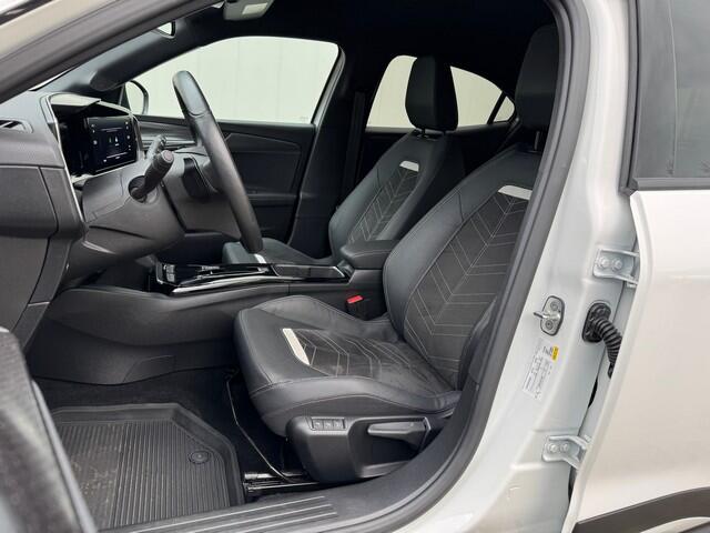 Opel MOKKA 1.2 Turbo Ultimate Automaat met 18inch, Massage, Alcantara, Adap.Cruise, LED, Winterpack, Dodehoek
