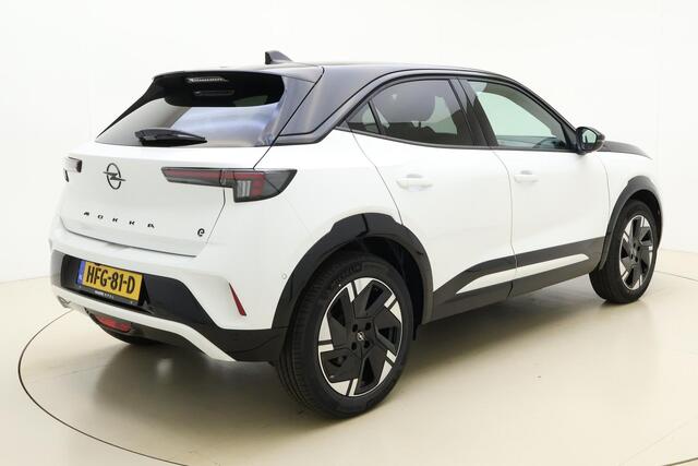 Opel MOKKA Electric GS 54 kWh | LED Matrix | Navigatiesysteem | Stoel- en stuurverwarming | Zwarte Motorkap | Warmtepomp | 100% elektrisch