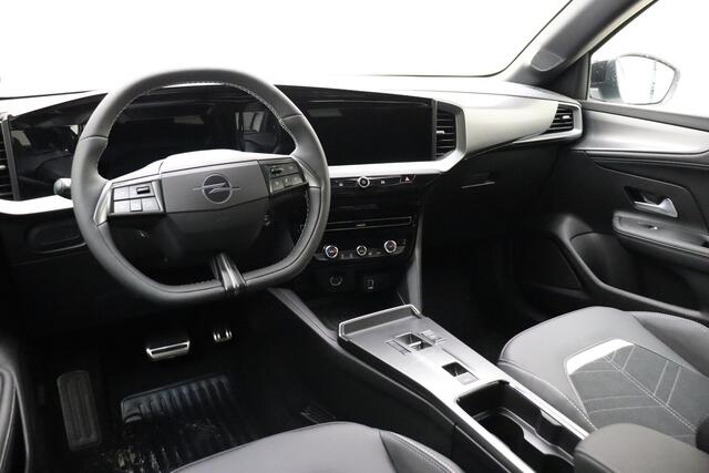 Opel MOKKA Electric GS 54 kWh | LED Matrix | Navigatiesysteem | Stoel- en stuurverwarming | Zwarte Motorkap | Warmtepomp | 100% elektrisch