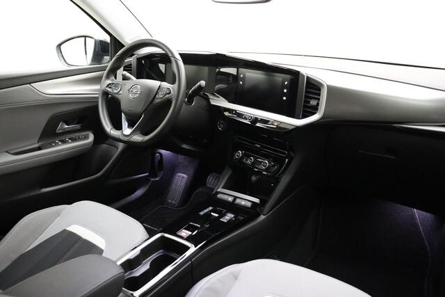 Opel MOKKA Electric Level 3 50 kWh | Navigatie | Climate control | Camera | Keyless start | Lichtmetalen velgen | Cruise control | LED Verlichting | DAB Radio
