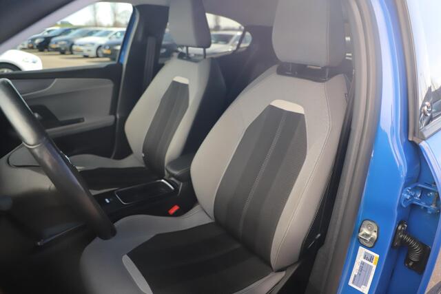 Opel MOKKA Mokka-e Business Elegance 50-kWh 11kw bl. Trekhaak Virtual Navigatie Achteruitrijcamera Carplay Android Stoelverwarming Keyless