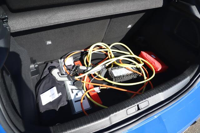 Opel MOKKA Mokka-e Business Elegance 50-kWh 11kw bl. Trekhaak Virtual Navigatie Achteruitrijcamera Carplay Android Stoelverwarming Keyless