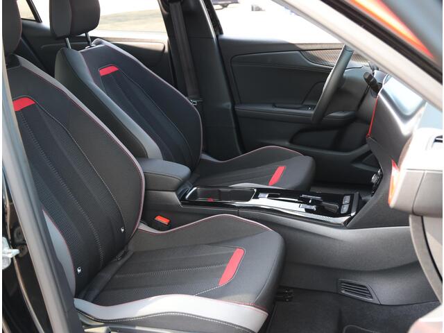 Opel MOKKA Electric GS 50 kWh | Stoel, stuur verwarmd | Adaptieve cruise control | Camera | Dodehoekwaarschuwing | Digitale Cockpit | Warmtepomp | Navigatie | AppleCarPlay/ AndroidAuto | LED