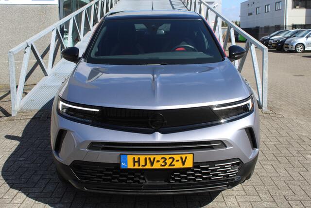 Opel MOKKA 1.2 Turbo GS-Line Uniek!!/Lage kilometerstand/AUTOMAAT/Climate control/Cruise control/Achteruitrijcamera/Parkeersensoren/Apple carplay/Lane assist/Bluetooth/DAB/17'' Lichtmetalen velgen/Spraakbediening/Elektrische ramen/Elektrisch verstelbare spie