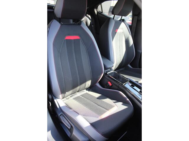 Opel MOKKA 1.2 Turbo GS-Line Uniek!!/Lage kilometerstand/AUTOMAAT/Climate control/Cruise control/Achteruitrijcamera/Parkeersensoren/Apple carplay/Lane assist/Bluetooth/DAB/17'' Lichtmetalen velgen/Spraakbediening/Elektrische ramen/Elektrisch verstelbare spie