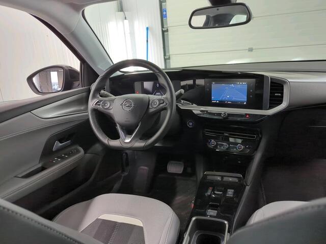 Opel MOKKA Mokka-e Elegance 50-kWh 11kw bl. Navigatie Apple Carplay/Android Auto Camera Parkeersensoren achter Crusie Control Stoel-en stuurverwarming Ledverlichting Getinte ramen Climate Control
