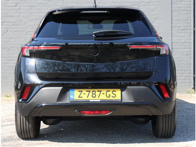 Opel MOKKA Electric Level 4 50 kWh | Stoel, stuur verwarmd | Adaptieve cruise control | Camera | Dodehoekwaarschuwing | Digitale Cockpit | Warmtepomp | Navigatie | AppleCarPlay/ AndroidAuto | LED |
