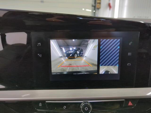 Opel MOKKA Mokka-e Elegance 50-kWh 11kw bl. Navigatie Apple Carplay/Android Auto Camera Parkeersensoren achter Crusie Control Stoel-en stuurverwarming Ledverlichting Getinte ramen Climate Control