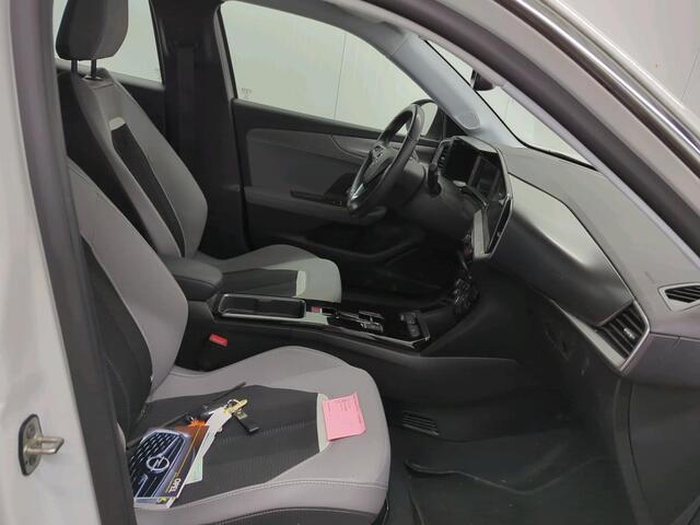 Opel MOKKA Mokka-e Elegance 50-kWh 11kw bl. Navigatie Apple Carplay/Android Auto Camera Parkeersensoren achter Crusie Control Stoel-en stuurverwarming Ledverlichting Getinte ramen Climate Control
