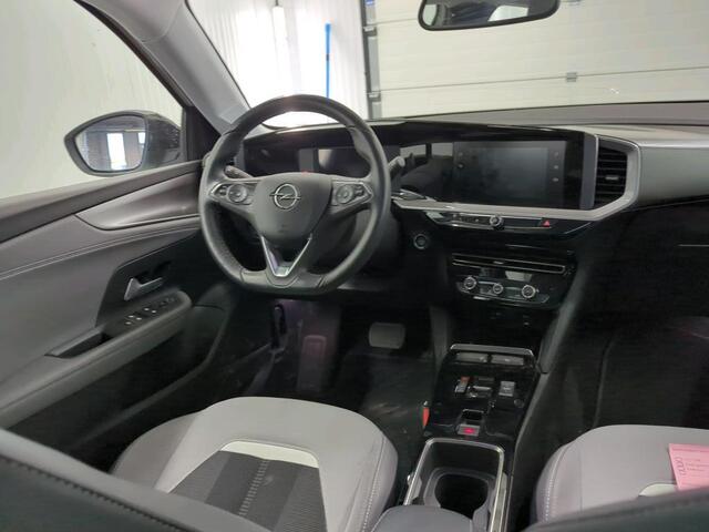 Opel MOKKA Mokka-e Elegance 50-kWh 11kw bl. Navigatie Apple Carplay/Android Auto Camera Parkeersensoren achter Crusie Control Stoel-en stuurverwarming Ledverlichting Getinte ramen Climate Control