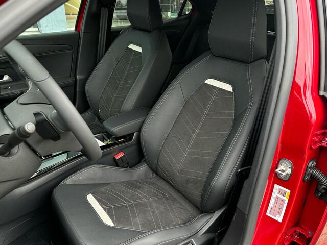 Opel MOKKA 1.2 Turbo Ultimate Automaat | Alacantara bekleding | Massagestoel voor | Stoelverwarming | Navigatie | Camera | 18" lichtmetalen velgen | Zwarte motorkap