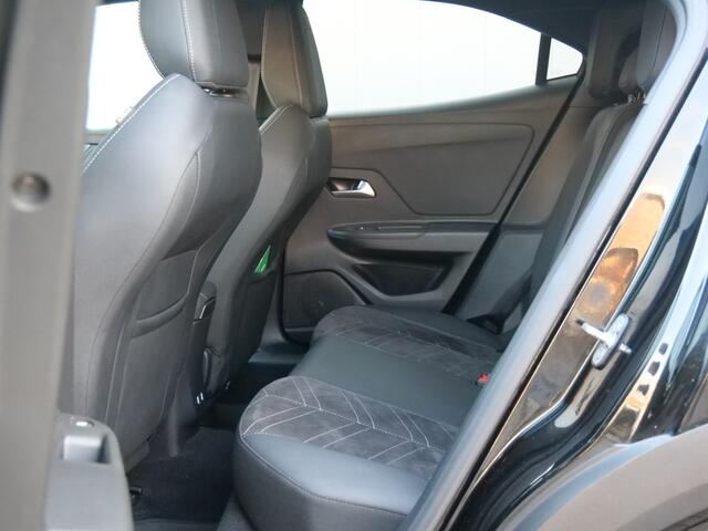 Opel MOKKA 1.2 Turbo 130pk Ultimate Automaat Massagestoel / Camera / Dodehoek / Winterpakket