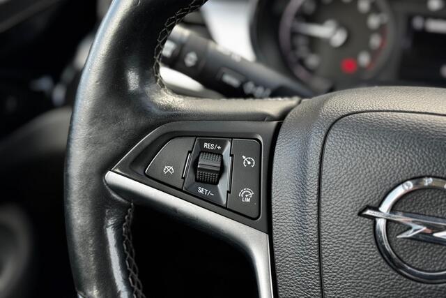 Opel MOKKA X 1.4 Turbo Innovation 140pk - Climate - Navigatie - Stoel-stuurverwarming - Trekhaak - Rijklaar