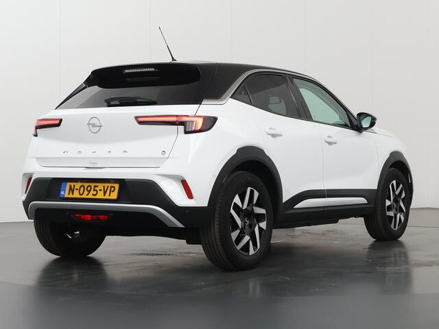Opel MOKKA Mokka-e Elegance 50-kWh 7.4kw bl. | DAB | Stoel/Stuurverwarming | Navigatiesysteem | Parkeercamera | Keyless Go | Dodehoekdetectie |