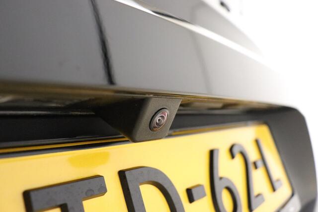 Opel MOKKA 1.2 Turbo Automaat Ultimate | Black Edition | Achteruitrijcamera | Massagestoelen | Apple Carplay/Android Auto | Keyless | 18'' Velgen | Navigatie | Cruise Control Adaptief