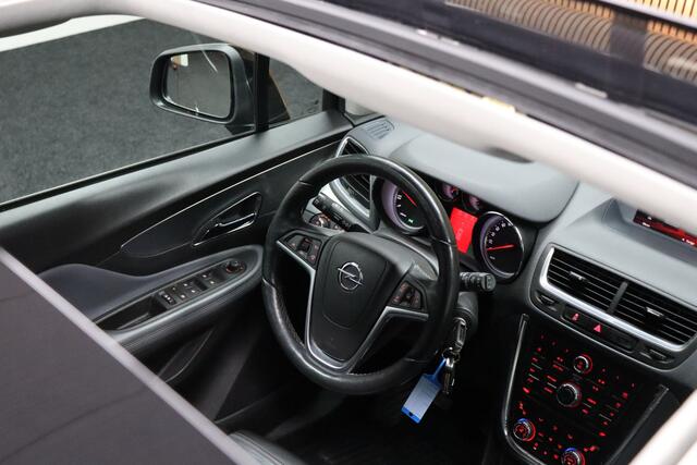 Opel MOKKA 1.4 T Cosmo | Cruise-control | Elek. Panoramadak | Afneembare Trekhaak | Parkeerhulp | Navigatie | Clima | Leder | LM Velgen | Stoelverwarming