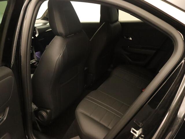 Opel MOKKA Mokka-e Ultimate 50-kWh 11kw bl. - SOH 98,6% - ACHTERUITRIJCAMERA- 3 FASE LADEN - 360 GRADEN CAMERA - APPLE CARPLAY/ANDROID AUTO - CRUISE CONTROL ADAPTIEF - MATRIX LED KOPLAMPEN - DODEHOEK DETECTIE - LEDEREN BEKLEDING - STOEL EN STUUR VERWARMING - KEYLE