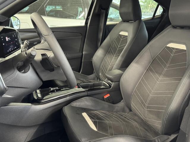 Opel MOKKA 1.2 Turbo 130pk Automaat Ultimate | Camera | Winter-Pakket | Navigatie | Apple Carplay/Android | Climate Control | Dodehoek detectie | Half-Leder | Digitaal Dashboard > KeylessGo ( Vestiging - Vianen Tel: 0347-371248 )