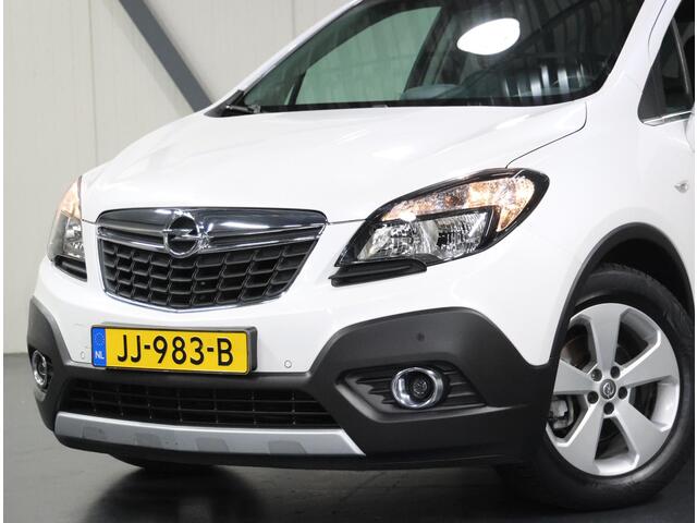 Opel MOKKA 1.4 140PK Turbo Cosmo | AGR Stoelen | Armsteun | Trekhaak | Climate Control | Cruise Control | Camera | 17" LMV | Goed Onderhouden | Isofix | Privacy Glass |