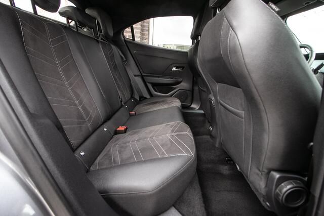 Opel MOKKA 1.2 Turbo Ultimate Massage stoelen | Carplay | Adpt. cruise