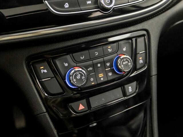 Opel MOKKA X 1.4 Turbo Innovation 141Pk (SCHUIFDAK, APPLE CARPLAY, LEDER, GROOT NAVI, CAMERA, STUUR/STOELVERWARMING, SPORTSTOELEN, LM VELGEN, TREKHAAK, KEYLESS, NIEUWSTAAT)