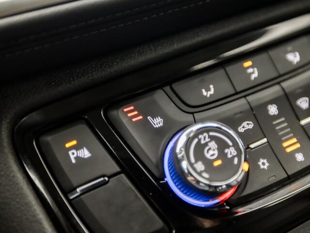 Opel MOKKA X 1.4 Turbo 4x4 Innovation Sport (APPLE CARPLAY, NAVIGATIE, LEDER, STOELVERWARMING, PDC V/A, CLIMATE, CRUISE, LED, NIEUWE APK, NIEUWSTAAT)