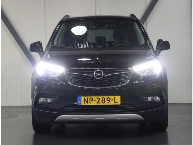 Opel MOKKA X 1.4 140PK Turbo Edition | 1ste eigenaar | Navigatie | Trekhaak | Camera | AppleCarplay/Android Auto | Airco | Cruise Control | Camera | 17" LMV | Goed Onderhouden | DAB Radio | Isofix | Privacy Glass | Parkeersensoren |