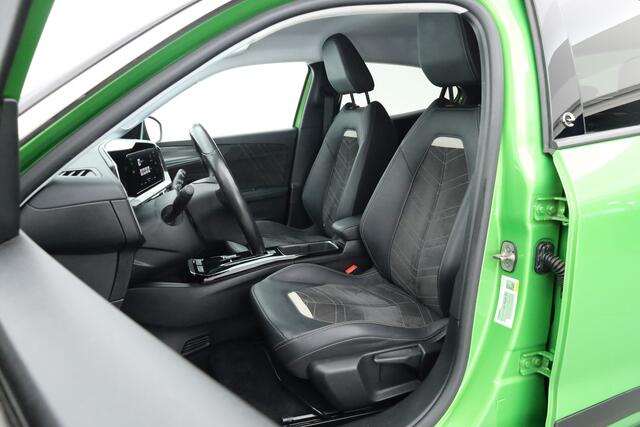 Opel MOKKA Mokka-e Ultimate 50-kWh | 11kw | Dig. Cockpit | Nav+App.connect | Stuur-Stoelverw. | Adapt. Cruise | Dodehoek | Led Camera+PDC | V