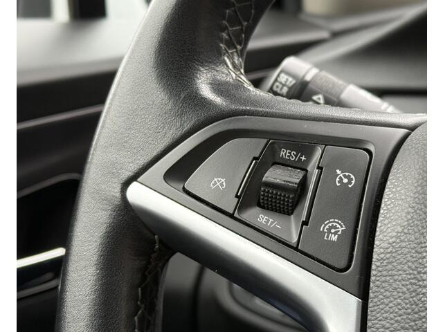 Opel MOKKA X 1.4 Turbo Innovation l Trekhaak l Navigatie l Camera l NAP