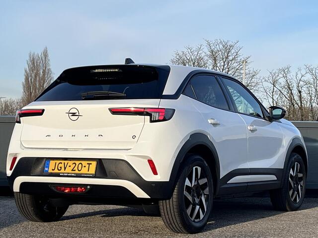Opel MOKKA Electric Business Edition 54 kWh 156pk | LONG RANGE! | CAMERA| STUURVERWARMING | NAVI PRO | PURE PANEL | ISOFIX |