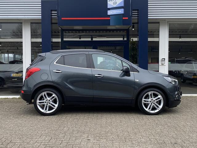 Opel MOKKA X 1.4 Turbo Innovation / NL-Auto / 2e-Eigenaar / Dealer-Onderhouden / Vol-Leder / Schuifdak /Stuur- en Stoelverwarming / Trekhaak / Apple-Carplay & Android-Auto / Cruise-Control / Climate-Control / Keyless / DAB Radio-Bluetooth / PDC V+A met Camera / 19''