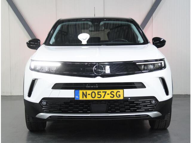 Opel MOKKA Mokka-e Elegance 50kWh 136PK | 1ste eigenaar | 3 FASE | ACCURAPPORT 91% | Cruise Control | Climate Control | LED | Camera | 18"LMV | Digitale Cockpit | Navigatie | FULL LED | Isofix | Privacy Glass | Two-Tone | Warmtepomp |