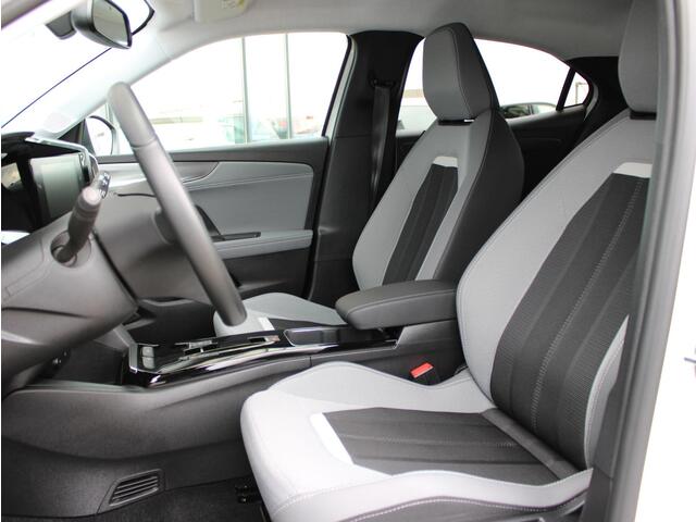 Opel MOKKA Electric Level 3 50 kWh | Carplay / Cruise / Dodehoek detectie