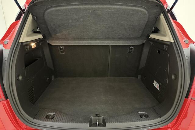 Opel MOKKA X 1.4 Turbo Innovation 140 PK | Navigatie | Climate control | Camera | Dakrails | Keyless | Extra getint glas | Cruise control