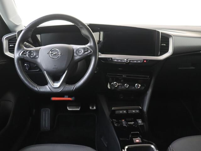 Opel MOKKA Mokka-e Ultimate 50-kWh 11kw bl. | Alcantara | Winterpakket | Camera | Carplay |