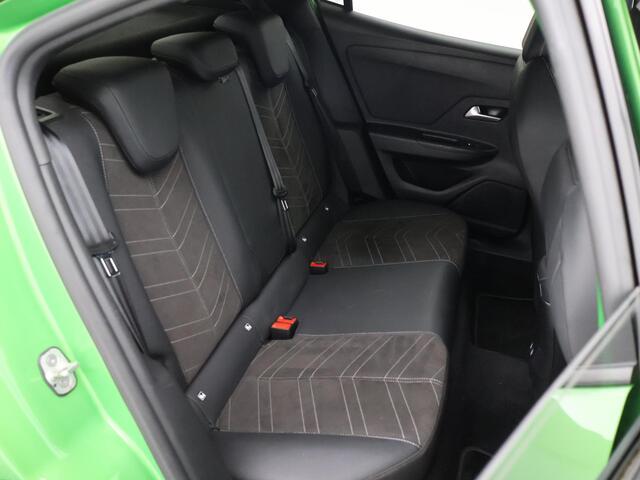 Opel MOKKA Mokka-e ULTIMATE 50 KWH TWO TONE 94% SOH + LEDER/ALCANTARA | STOEL/STUURVERW. | 18 INCH | MATCHA GREEN