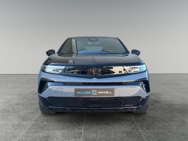 Opel MOKKA Electric GSE EV 54kWh 281pk | SNEL LEVERBAAR! | ¤5.000 KORTING | ZWARTE MOTORKAP | SPORTSTOELEN | CAMERA | APPLE CARPLAY / ANDROID AUTO | 3-FASEN |