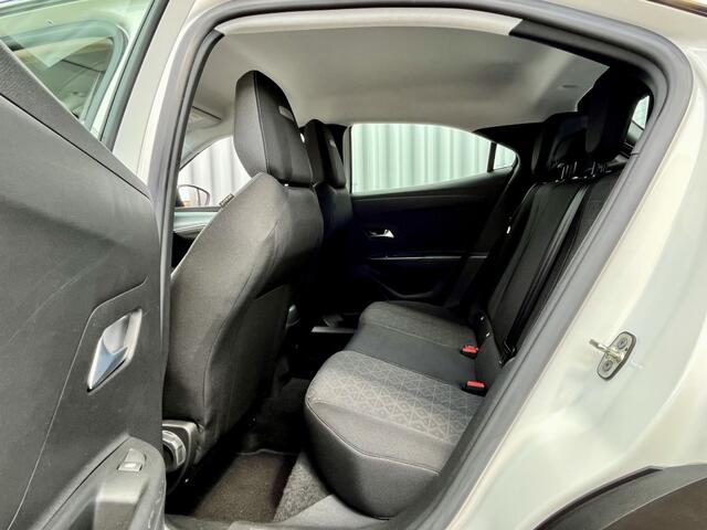 Opel MOKKA 1.2 Turbo Edition Navigatie | Trekhaak | All Season banden | cam