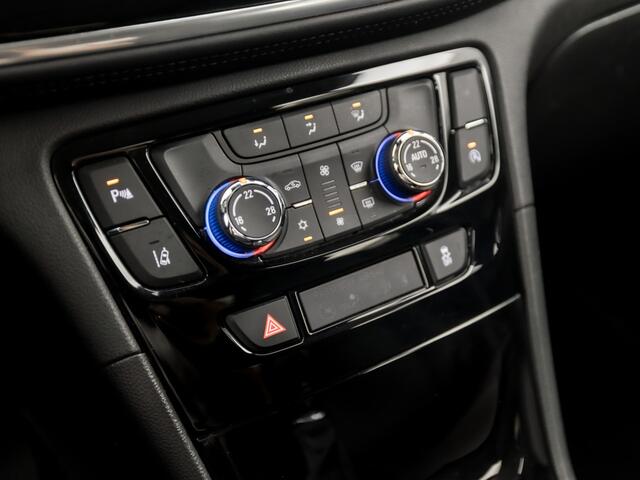 Opel MOKKA X 1.4 Turbo Innovation Sport 140Pk (APPLE CARPLAY, 1e EIGENAAR, GROOT NAVI, CAMERA, LEDER, SPORTSTOELEN, GETINT GLAS, TREKHAAK, ADAPTIVE CRUISE, NIEUWSTAAT)