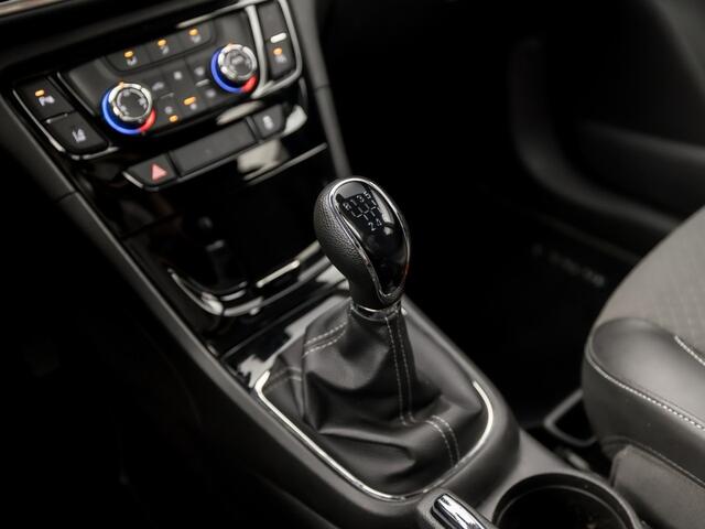 Opel MOKKA X 1.4 Turbo Innovation Sport 140Pk (APPLE CARPLAY, 1e EIGENAAR, GROOT NAVI, CAMERA, LEDER, SPORTSTOELEN, GETINT GLAS, TREKHAAK, ADAPTIVE CRUISE, NIEUWSTAAT)