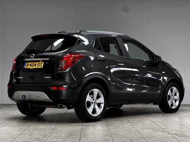 Opel MOKKA X 1.4 Turbo Innovation/ 140pk!/ Trekhaak/ 17'' LMV/ PDC V+A/ Apple + Android/ Navi/ Clima/ Cruise/ Bluetooth/ Armsteun/ Multi. LEDER. Stuur/ Mistl./ Dakrails/ LED Dagrijverl.