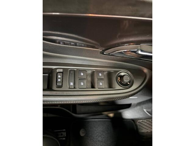 Opel MOKKA X 1.4 Turbo Innovation. Pano. Trekhaak!