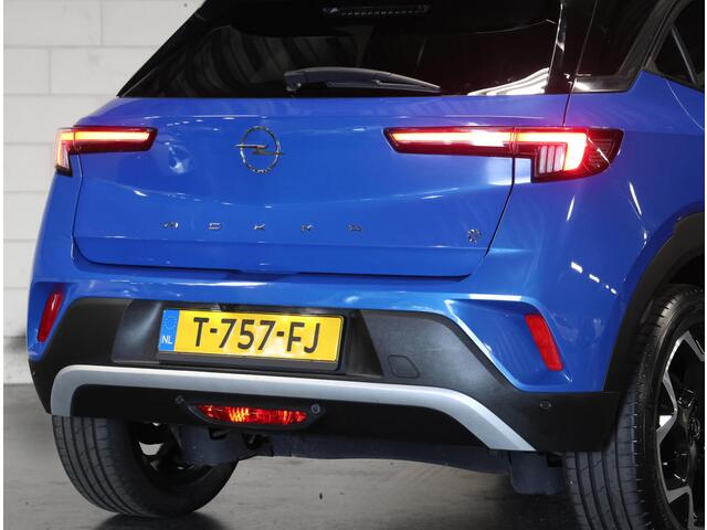 Opel MOKKA Mokka-e Ultimate 50kWh 136PK | 1ste eigenaar | ACCU 96% | Massagestoel | Winterpakket | LEER/Alcantara | Navigatie | Camera | Dodehoekdetectie | Adaptive Cruise Control | Climate Control | AppleCarplay/AndroidAuto | Isofix | Privacy Glass | Two-Tone |