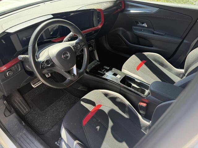 Opel MOKKA Electric Level 4 50 kWh | SOH 95,2% | NL auto | Trekhaak | Camera | Apple Carplay & Android Auto | Cruise control