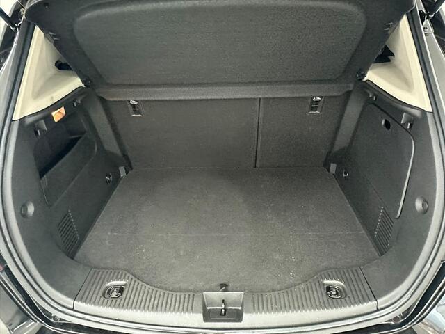 Opel MOKKA X 1.4 Turbo Black Edition | PANORAMADAK | NAVIGATIE | TREKHAAK |
