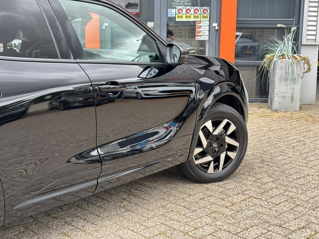 Opel MOKKA 1.2 Turbo GS / Zwarte Accenten / Allseason Banden / Applecarplay/Androidauto / Stoelverwarming /