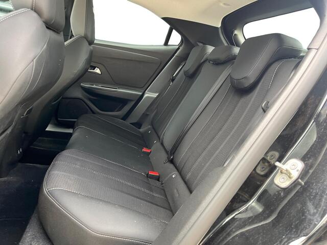 Opel MOKKA Mokka-e Elegance 3-FASEN 50kWh 136pk | ALL SEASON BANDEN | STOEL + STUURVERW. | 180° CAMERA | NAVI PRO | APPLE CARPLAY / ANDROID AUTO | ISOFIX |
